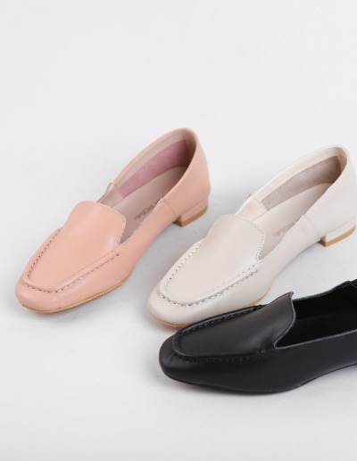 classical loafer