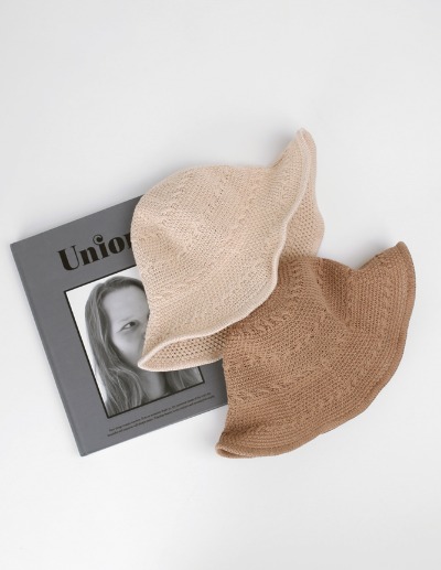 neteon knit hat