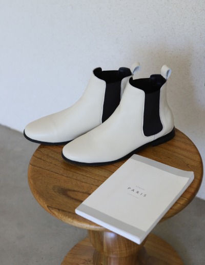 sheep chelsea boots