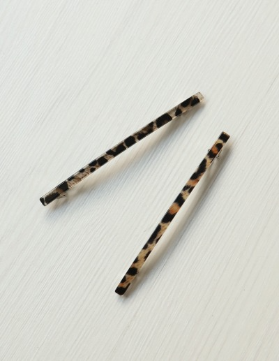leopard hairpin