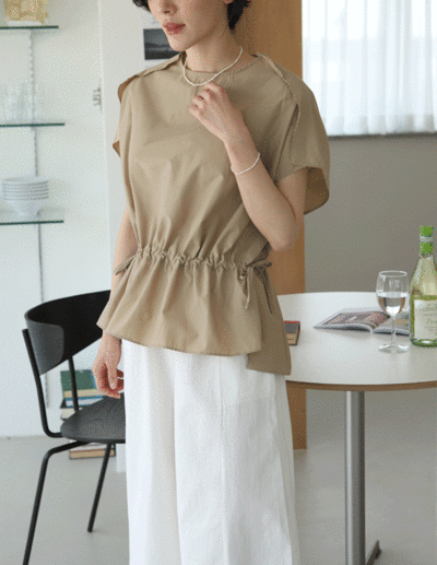 string sleeveless blouse