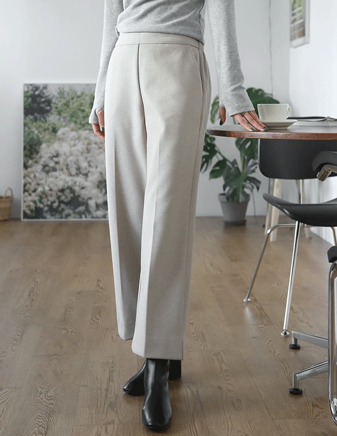 wide woolen fabric slacks