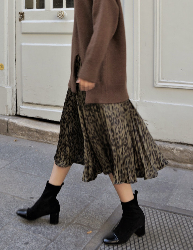 leopard printed pleats skirt