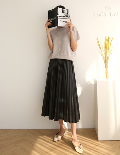 Munich pleats skirt (ver. leather)