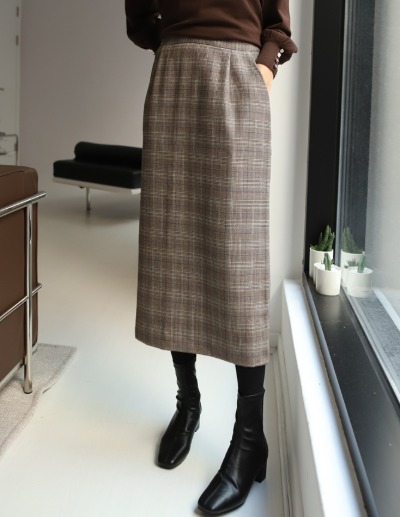 glen checkered skirt